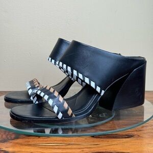 VINCE CAMUTO Kafinny Whipstitch Slide Sandal